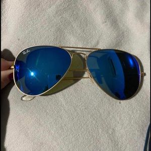 Blue Aviator Ray Ban Sunglasses